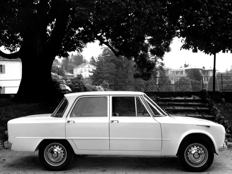  Alfa Romeo Giulia T.I. (105.14) 1962 года  (фото 10 из 10)